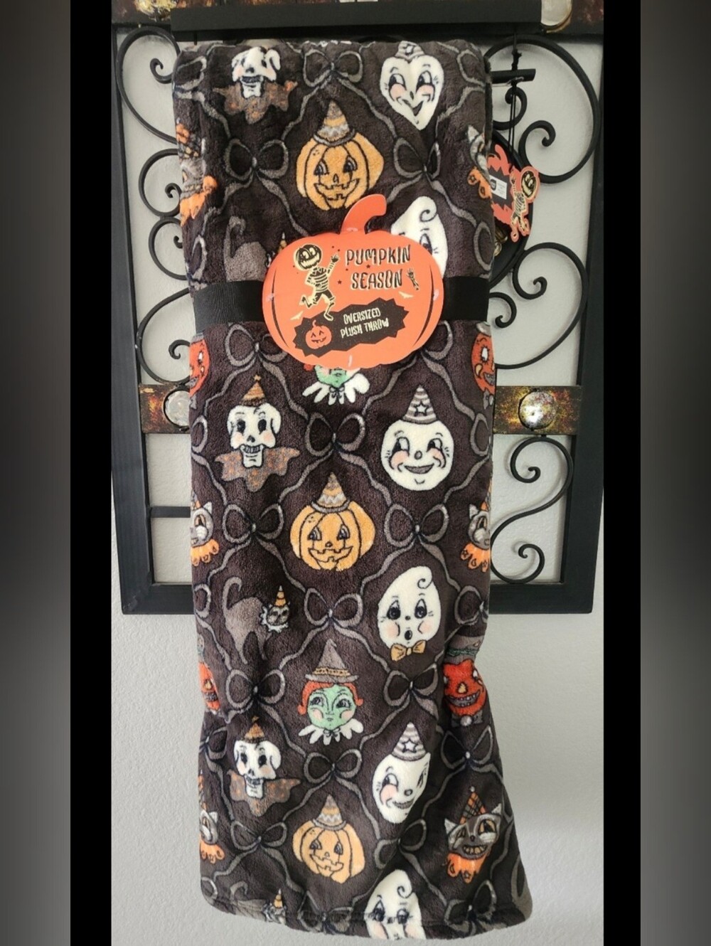 Johanna Parker Inspired Black Halloween Throw Blanket